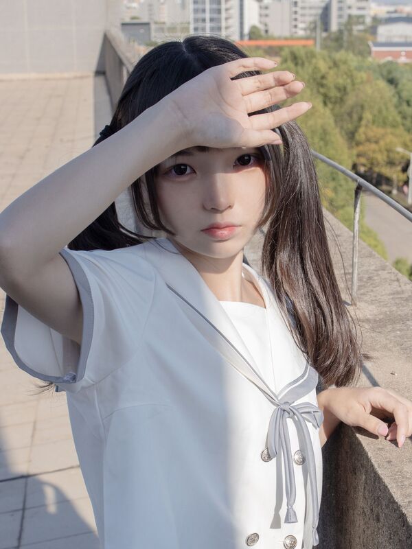  森萝财团写真 JKFUN-028 抑郁湖边与绝望天台 15D白丝 默陌