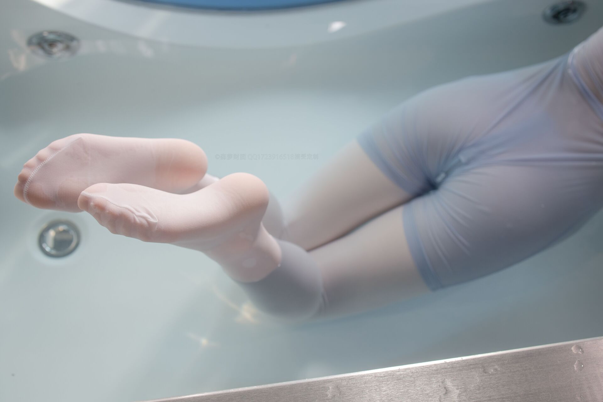 丝袜美腿预览图